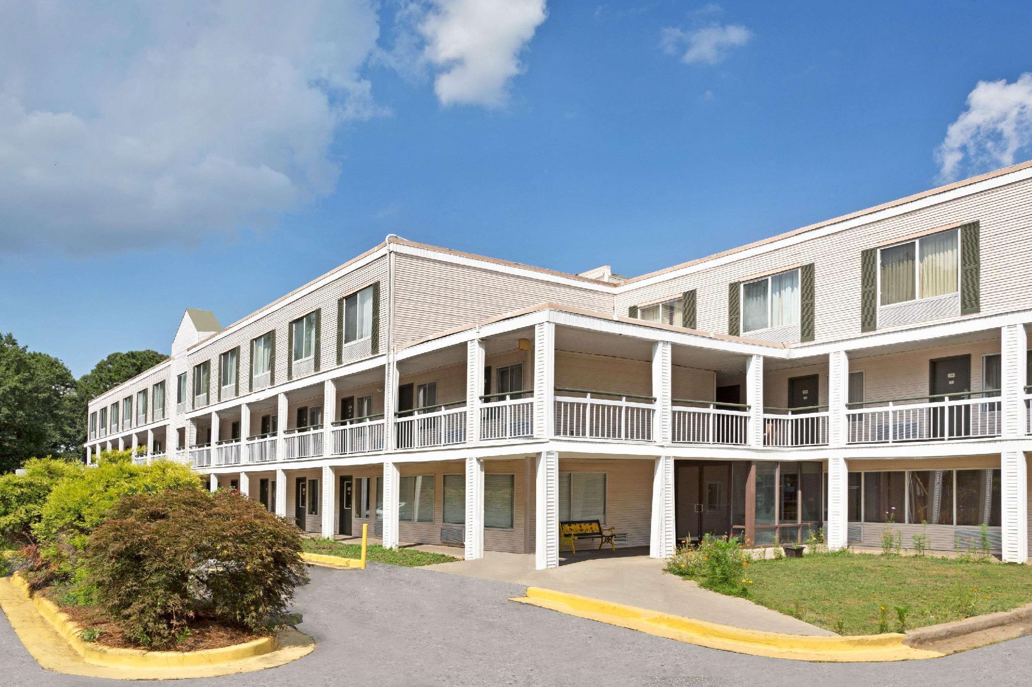 Hotel Baymont By Wyndham College Park Atlanta Airport South Zewnętrze zdjęcie