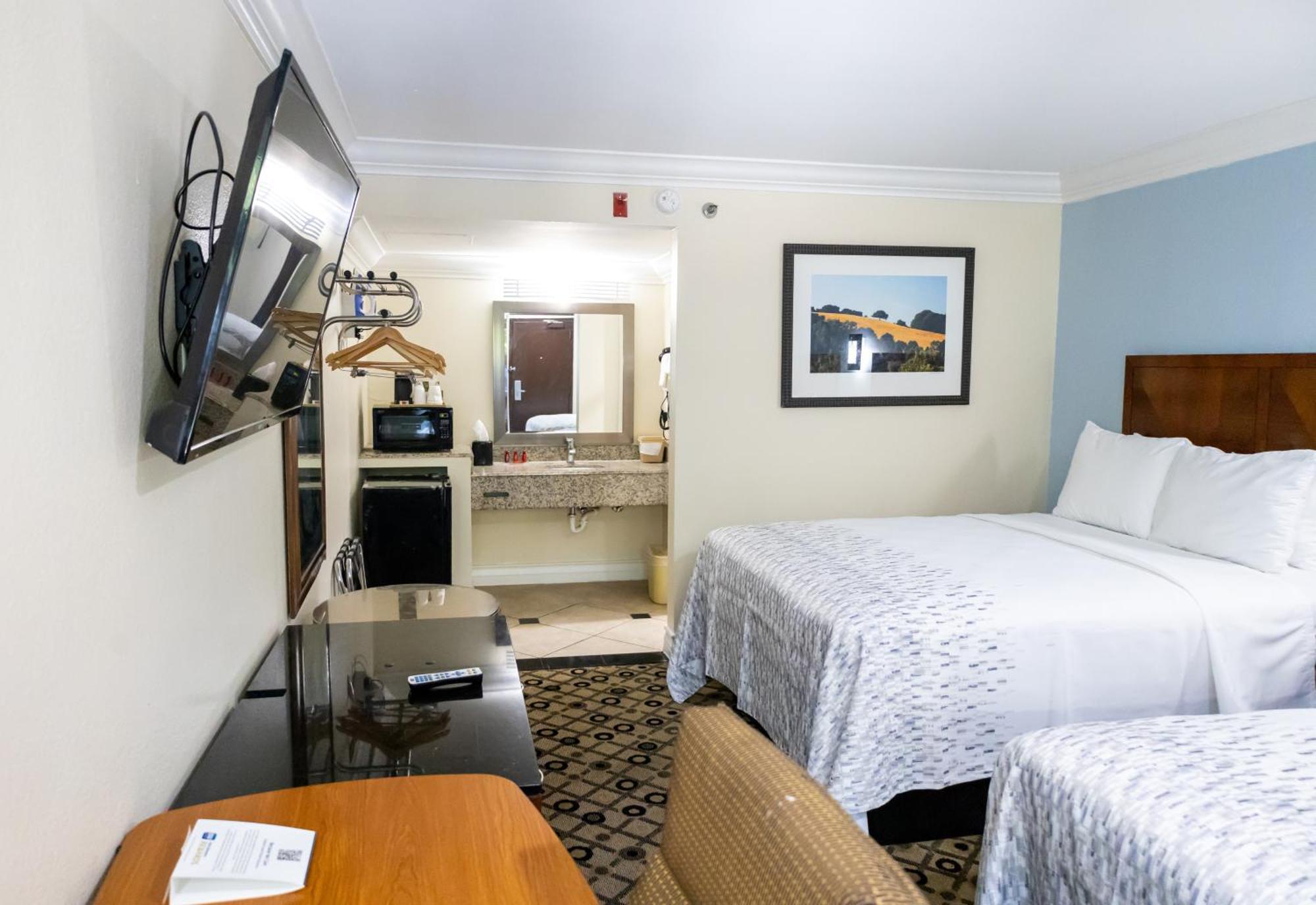 Hotel Baymont By Wyndham College Park Atlanta Airport South Zewnętrze zdjęcie